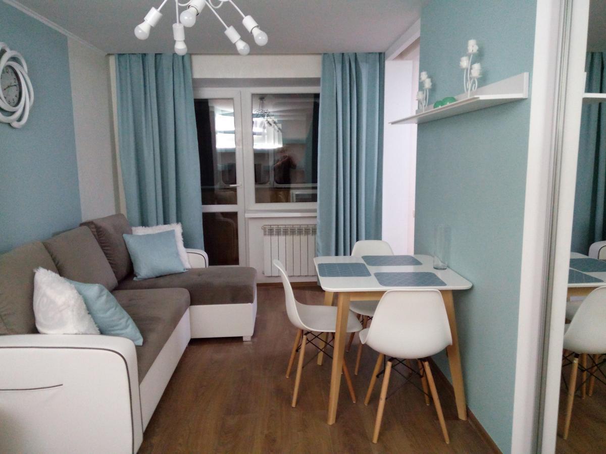 Two-Bedroom Apartment In The Center Khmelʼnytsʼkyy Esterno foto
