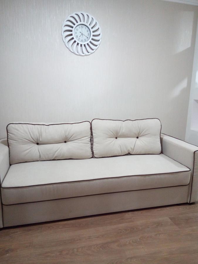 Two-Bedroom Apartment In The Center Khmelʼnytsʼkyy Esterno foto